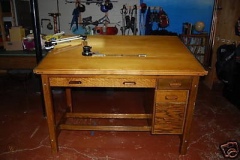 hamilton-oak-drafting-table_1_73fda2371f0224badece5260ba8604b1