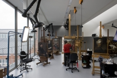 Instituto-holandes-patrimonio-cultura-atelier_Design-interior-sala-trabajo-arte-rembrandt_Cruz-y-Ortiz-Arquitectos_LKR_08